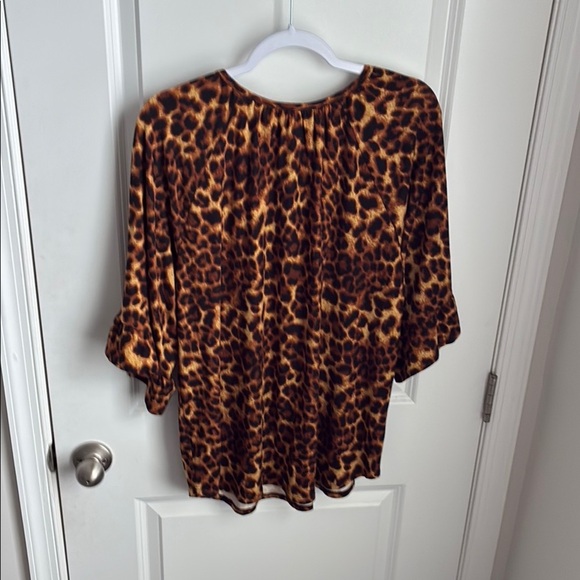 Honeyme Black and Brown Ruffled 3/4 Sleeve Blouse - Picture 2 of 6